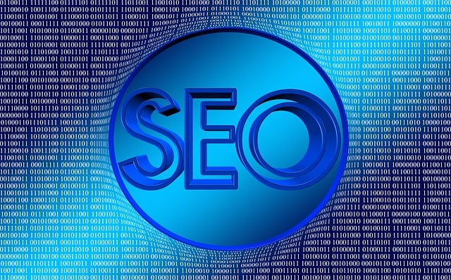 SEO und Mensch Suchmaschinenoptimierung Kiel günstig